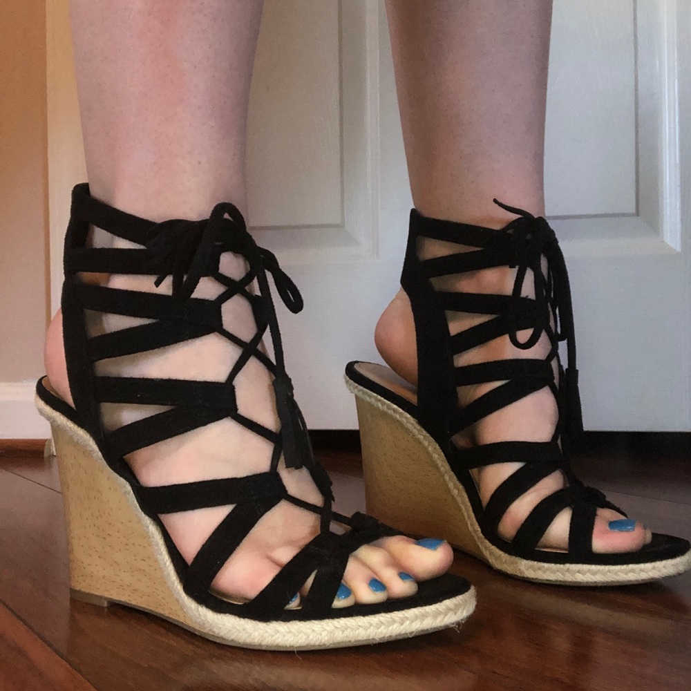Steve Madden Wedges!! Size 8 1/2